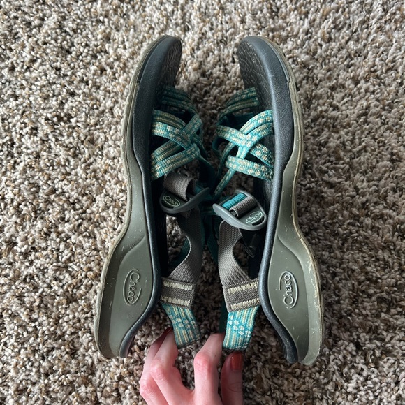 Womens chacos size 8 - Picture 4 of 5